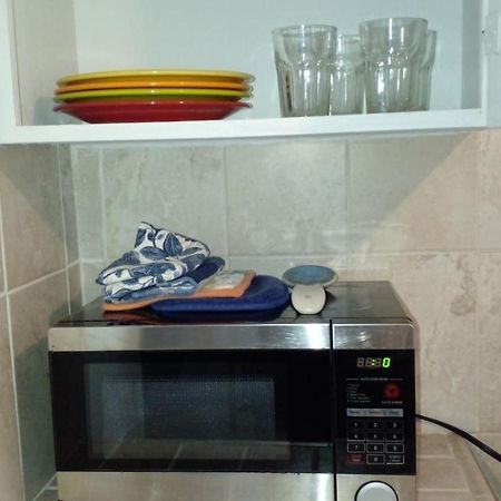 נסאו Lynn'S Cozy Cottage מראה חיצוני תמונה