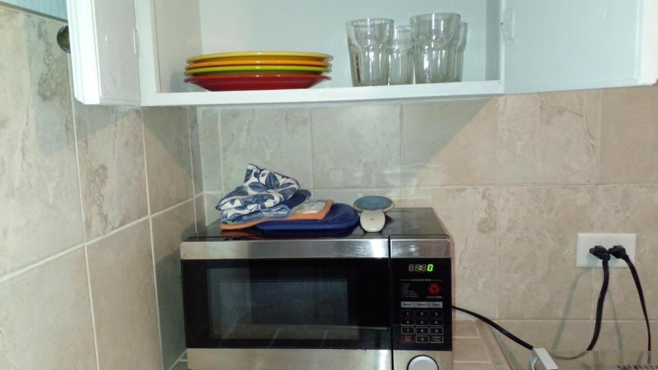נסאו Lynn'S Cozy Cottage מראה חיצוני תמונה